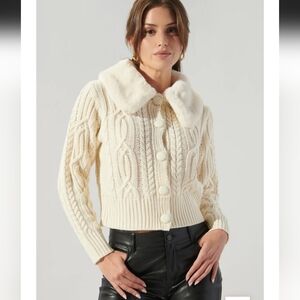 Sugarlips Cream Knit Cardigan with Faux Fur Collar, Size Small  NWT